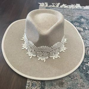 Olive & Pique hat